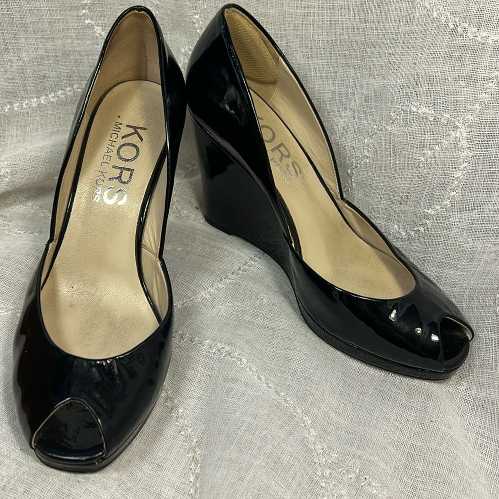 Michael Kors patent leather elegant peep toe wedges